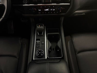 2023 Nissan Pathfinder SL 4D Sport Utility