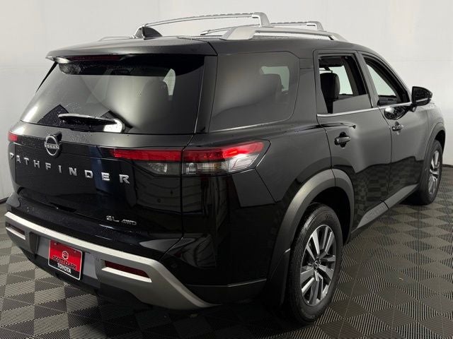 2023 Nissan Pathfinder SL 4D Sport Utility