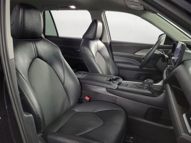 2025 Toyota Grand Highlander XLE 4D Sport Utility