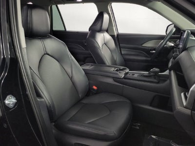 2025 Toyota Grand Highlander XLE 4D Sport Utility