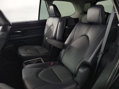 2025 Toyota Grand Highlander XLE 4D Sport Utility