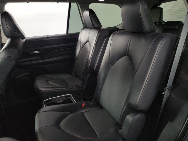 2025 Toyota Grand Highlander XLE 4D Sport Utility