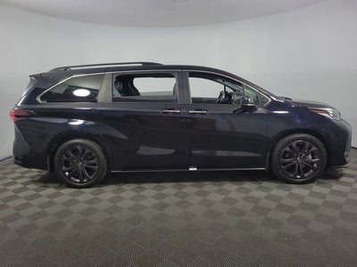 2024 Toyota Sienna XSE 7 Passenger