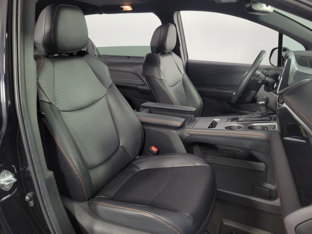 2024 Toyota Sienna XSE 7 Passenger