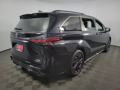 2024 Toyota Sienna XSE 7 Passenger