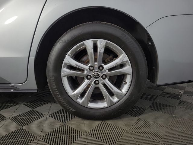 2023 Toyota Sienna XSE 7 Passenger
