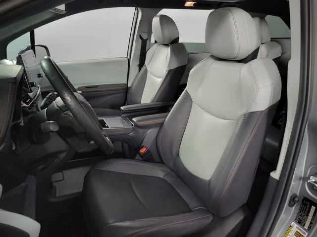 2023 Toyota Sienna XSE 7 Passenger