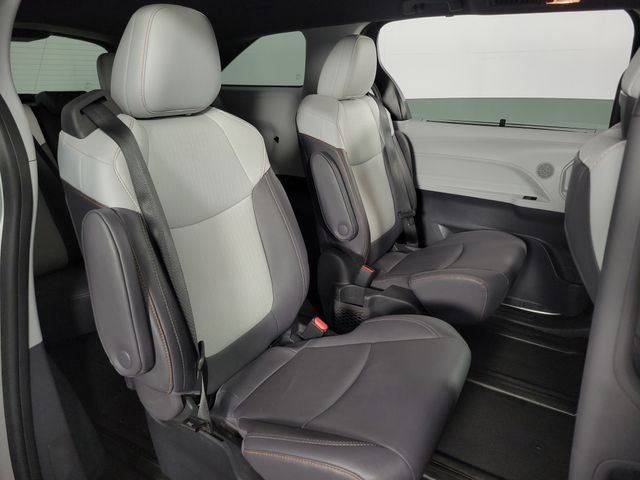 2023 Toyota Sienna XSE 7 Passenger