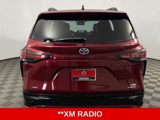2021 Toyota Sienna XSE 7 Passenger