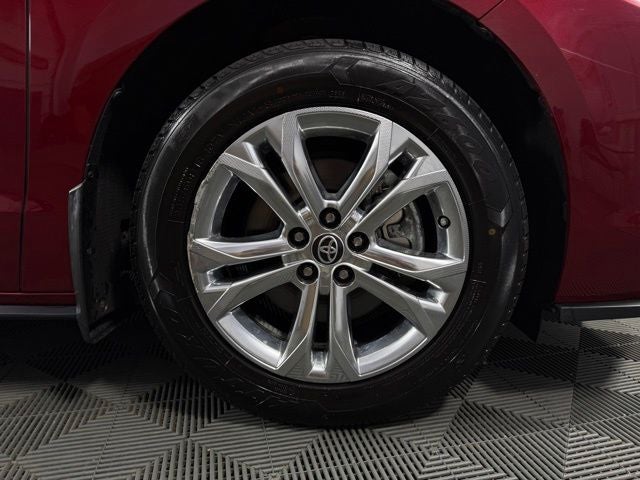 2021 Toyota Sienna XSE 7 Passenger