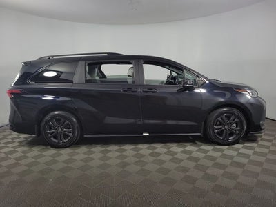 2025 Toyota Sienna XSE 7 Passenger