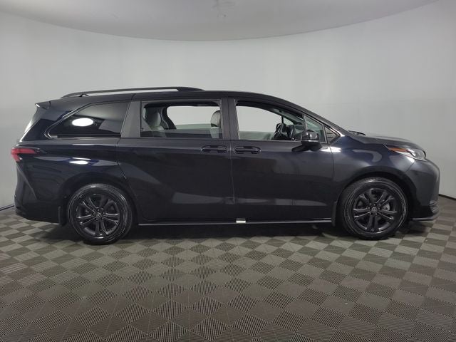 2025 Toyota Sienna XSE 7 Passenger