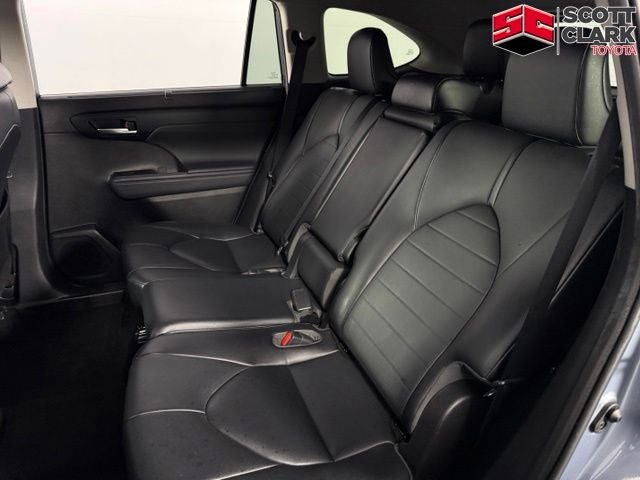2021 Toyota Highlander Hybrid XLE 4D Sport Utility