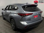 2021 Toyota Highlander Hybrid XLE 4D Sport Utility