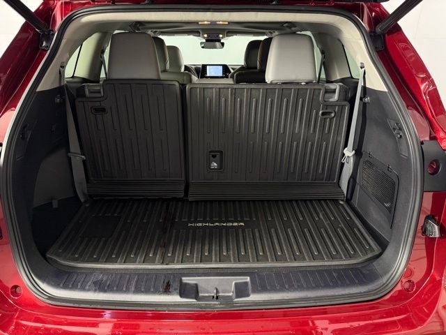 2022 Toyota Highlander XLE 4D Sport Utility