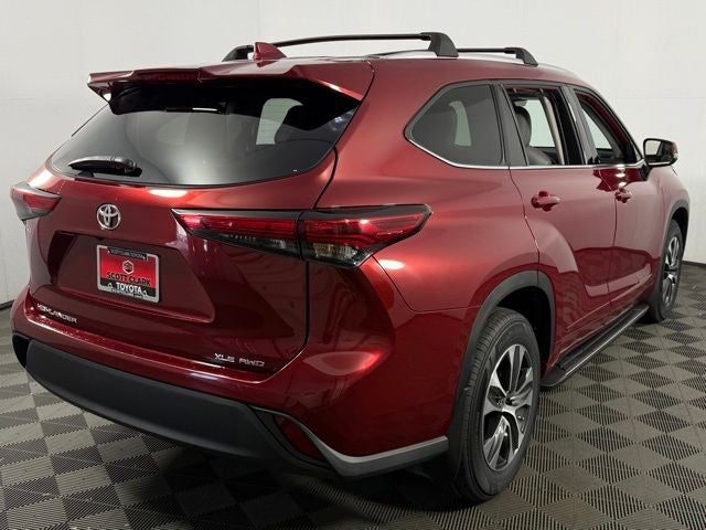 2022 Toyota Highlander XLE 4D Sport Utility