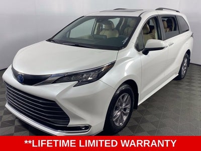 2024 Toyota Sienna XLE 7 Passenger