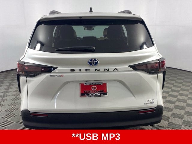 2024 Toyota Sienna XLE 7 Passenger