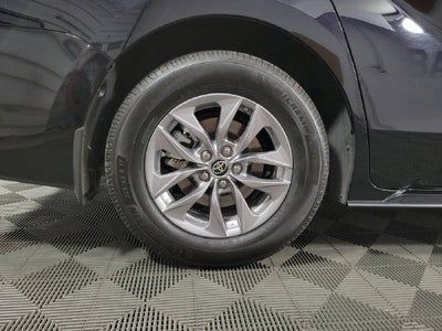 2025 Toyota Sienna XLE 8 Passenger