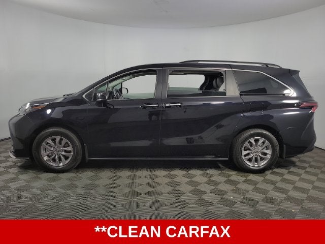 2025 Toyota Sienna XLE 8 Passenger