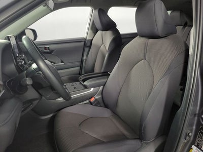 2025 Toyota Highlander LE 4D Sport Utility