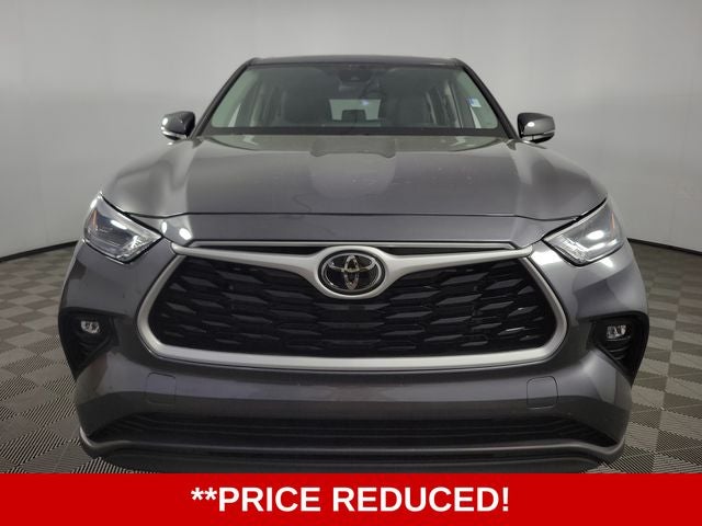 2025 Toyota Highlander LE 4D Sport Utility