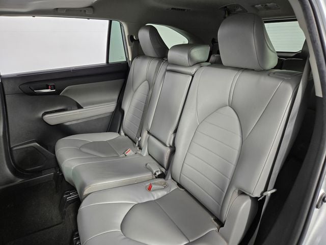 2023 Toyota Highlander XLE 4D Sport Utility