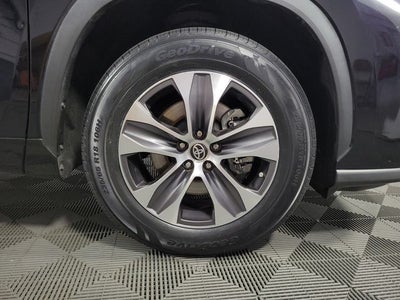 2023 Toyota Highlander XLE 4D Sport Utility