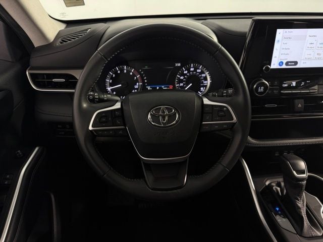 2025 Toyota Highlander LE 4D Sport Utility