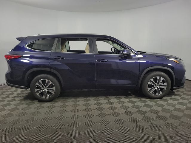 2023 Toyota Highlander XLE 4D Sport Utility