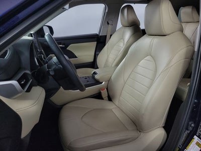 2023 Toyota Highlander XLE 4D Sport Utility