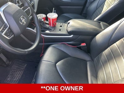 2024 Toyota Highlander XLE 4D Sport Utility