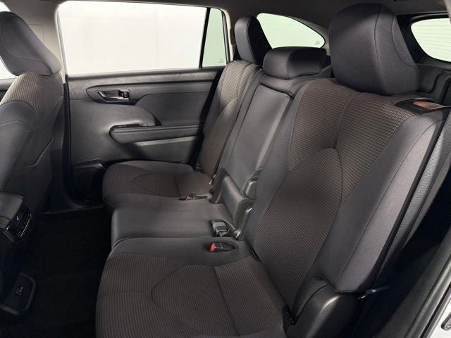 2024 Toyota Highlander LE 4D Sport Utility