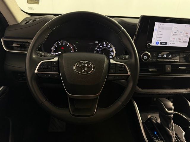 2024 Toyota Highlander LE 4D Sport Utility