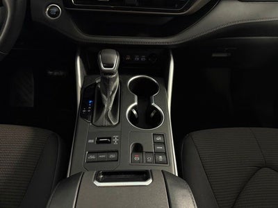 2024 Toyota Highlander LE 4D Sport Utility