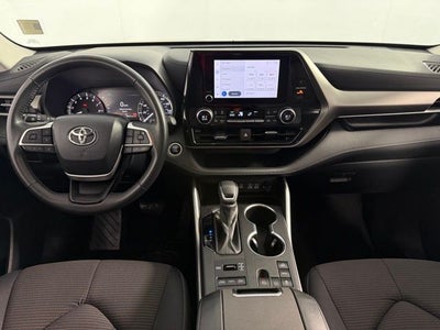 2024 Toyota Highlander LE 4D Sport Utility