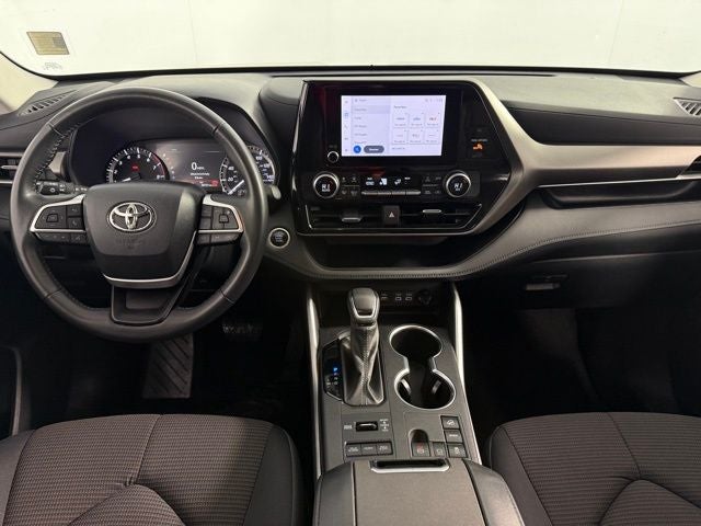 2024 Toyota Highlander LE 4D Sport Utility