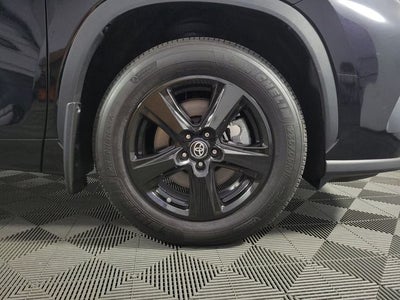 2024 Toyota Highlander LE 4D Sport Utility