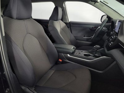 2024 Toyota Highlander LE 4D Sport Utility