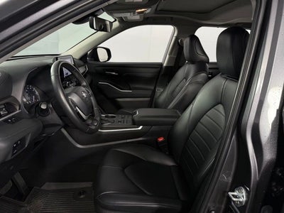 2024 Toyota Highlander XLE 4D Sport Utility