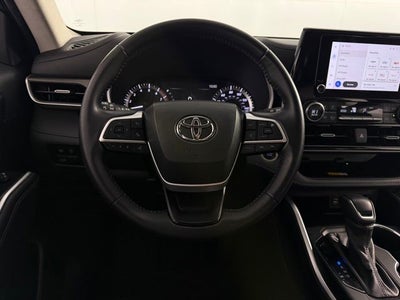 2024 Toyota Highlander XLE 4D Sport Utility