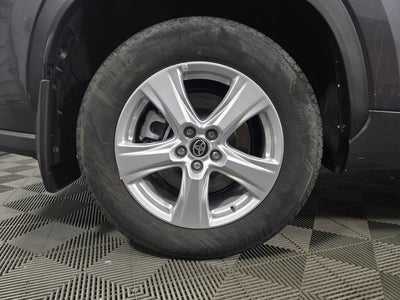 2025 Toyota Highlander LE 4D Sport Utility
