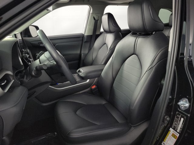 2026 Toyota Highlander XLE 4D Sport Utility