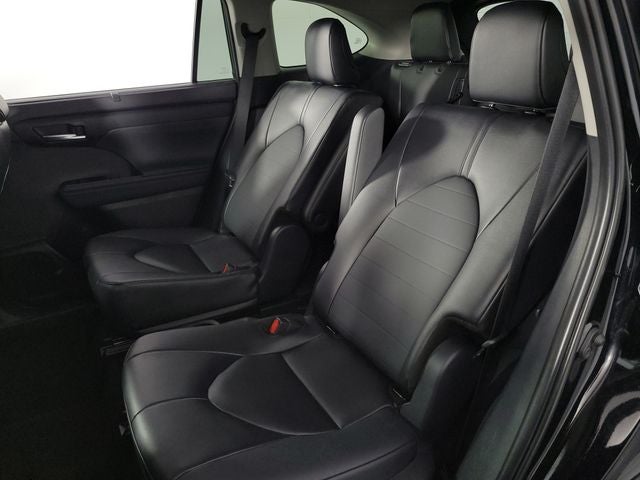 2026 Toyota Highlander XLE 4D Sport Utility