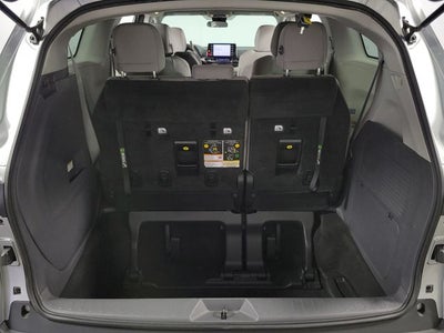 2022 Toyota Sienna LE 8 Passenger