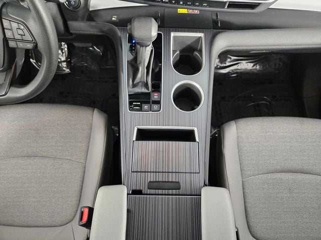 2025 Toyota Sienna LE 8 Passenger
