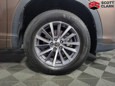 2017 Toyota Highlander XLE 4D Sport Utility