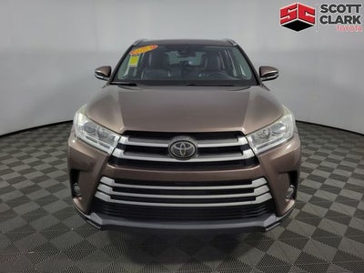 2017 Toyota Highlander XLE 4D Sport Utility