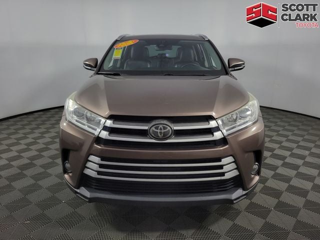2017 Toyota Highlander XLE 4D Sport Utility