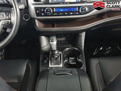 2017 Toyota Highlander XLE 4D Sport Utility